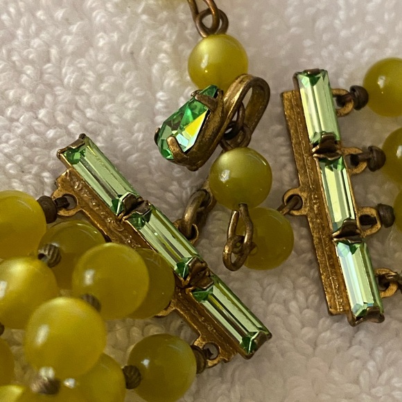 Bracelet & Necklace Set. Vintage Multi Strand Green Acrylic AB & Moonglow Beads. - Picture 13 of 15